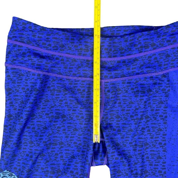 Athleta Purple Blue Asym Camo Print Sonar 7/8 Work Out Leggings Women's Size S - Picture 9 of 16